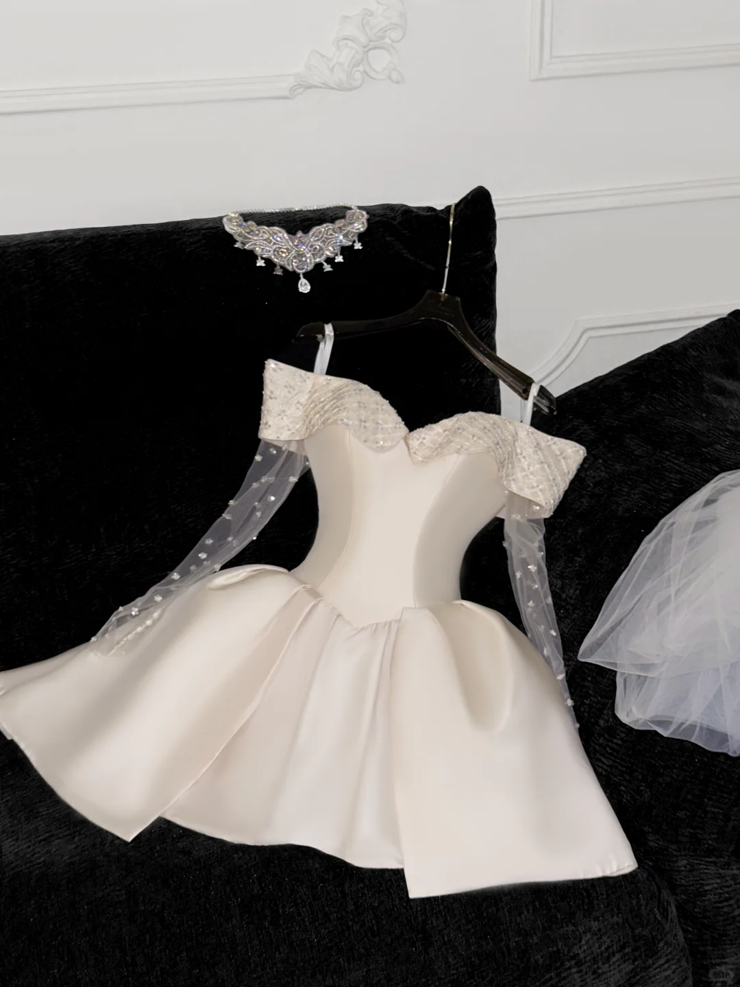 Elegant Ivory Off-the-shoulder Simple Design A-Line Satin Short Homecoming Dress Party Dress TP4192