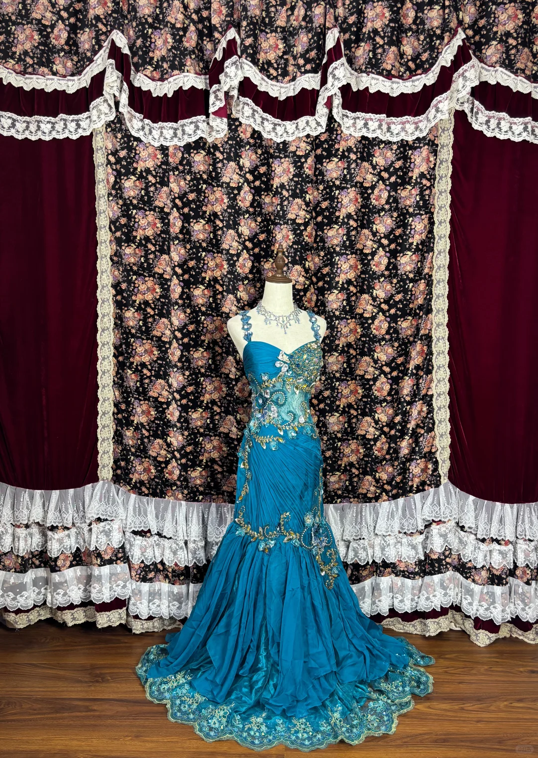 Vintage Blue Glittering Beaded Evening Dress Sheath Sweetheart Long Prom Dress TP4987
