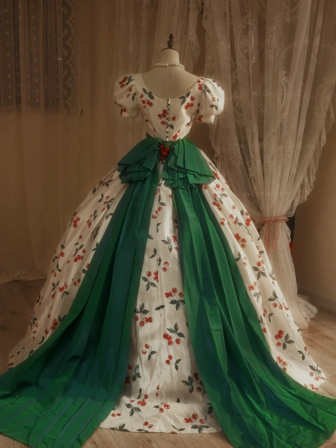 Cute Cherry Print Puff-Sleeve Green Back Bow Train Sweet 15 Quinceanera Ball Gown TP5509