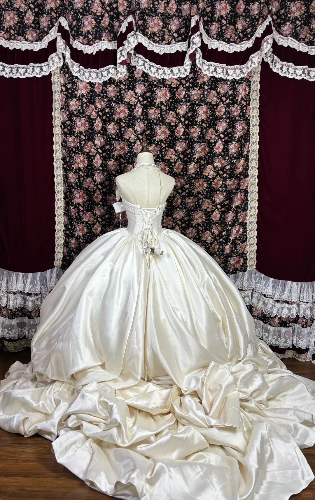 Enchanting Princess Satin & Tulle Strapless Oversized Bows Wedding Dress TP5342