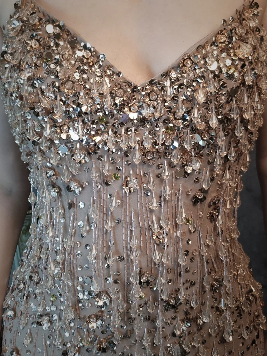 Vintage Champagne Spaghetti Strap V-neck Sparkling Beaded Design Elegant Chiffon Evening Dress Prom Dress TP4032