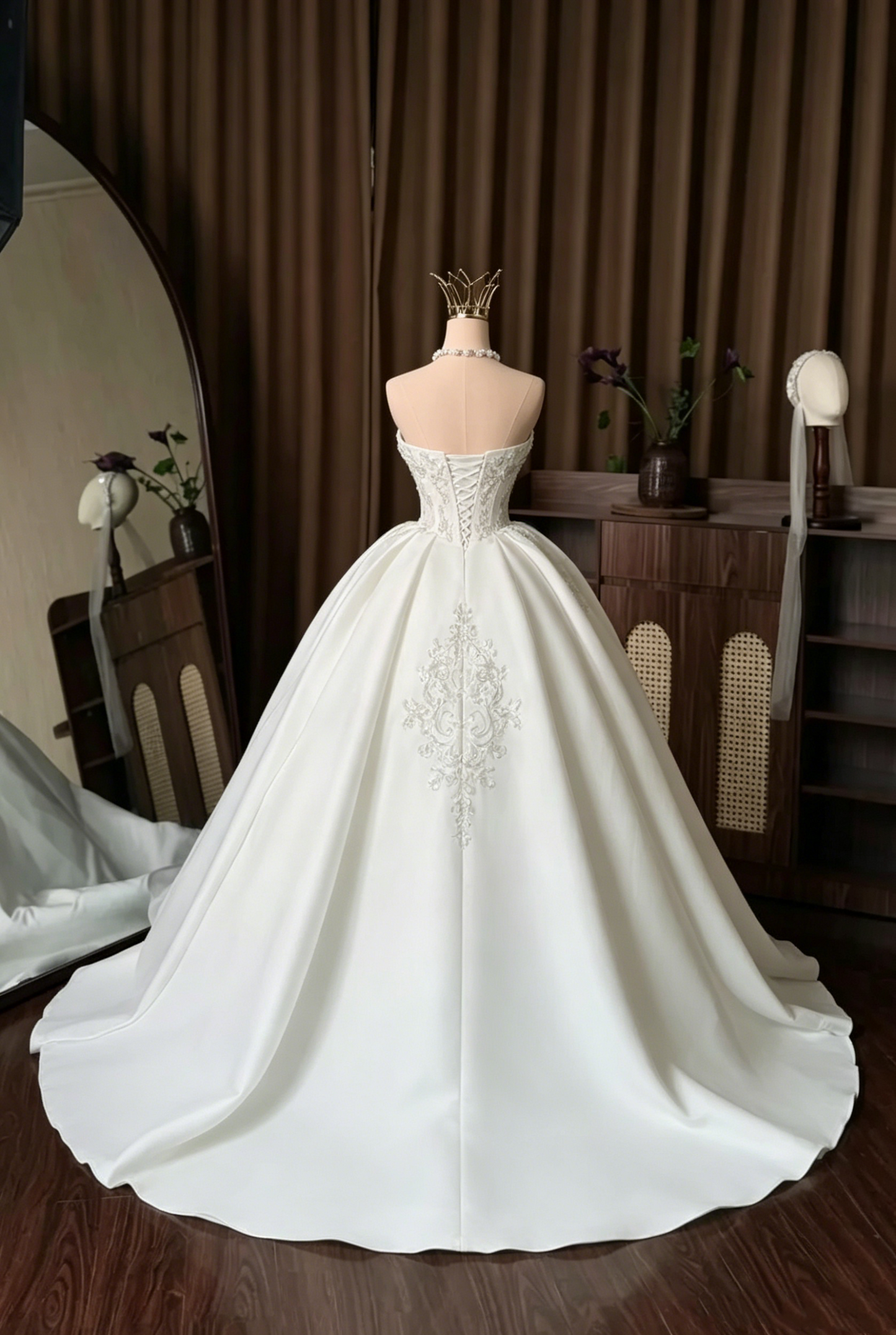 Elegant Strapless Sweetheart Satin Beaded Lace Corset Bodice Embroidery Cathedral Train A-Line Wedding Dress TP5978