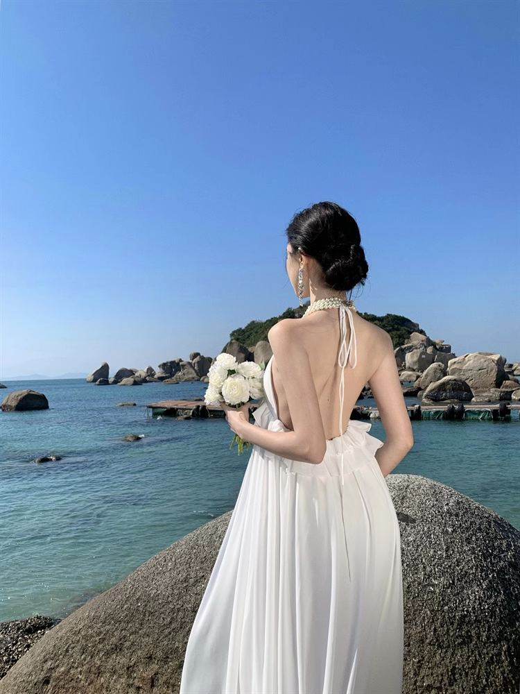 Simple Fashion Women White Design Sense Beach Holiday Banquet Halter Dress TP3075