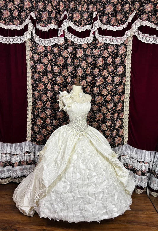 Vintage Ivory Satin Beaded One-shoulder Design Quinceanera A-Line Evening Dress Prom Dress Ball Gown TP4262