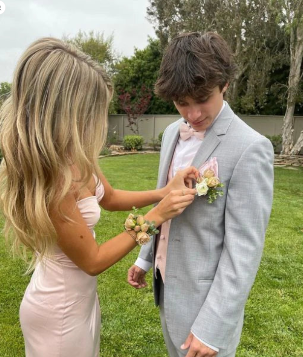 Elegant Pink Sweetheart Prom Dress Satin Sheath High Slit Spaghetti Strap Evening Gown Long Party Dress Formal Dress TP4752