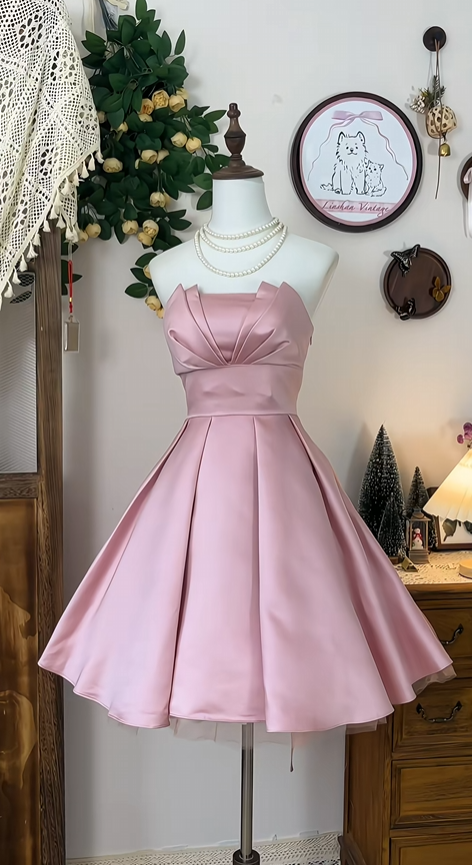 Simple Ruffle Strapless Design A-line Elegant Satin Homecoming Dress Party Dress TP4181