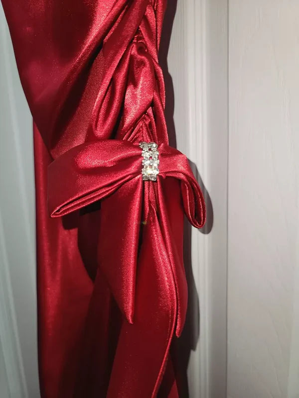 Vintage Hot Red Satin Prom Dress V-neck Ruffles Halter Dress Evening Dress A-Line Formal Dress TP4599