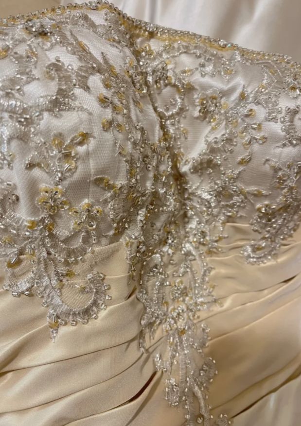 Glamorous Ivory Satin Strapless Sheath Wedding Dress Sheath Bridal Gown TP5257