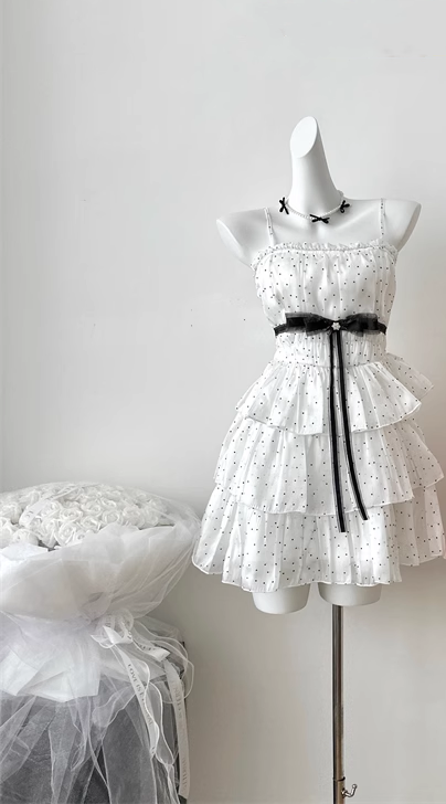 Simple Polka dot Pattern Design A-line Sleeveless Spaghetti Strap Tiered Dress TP3290