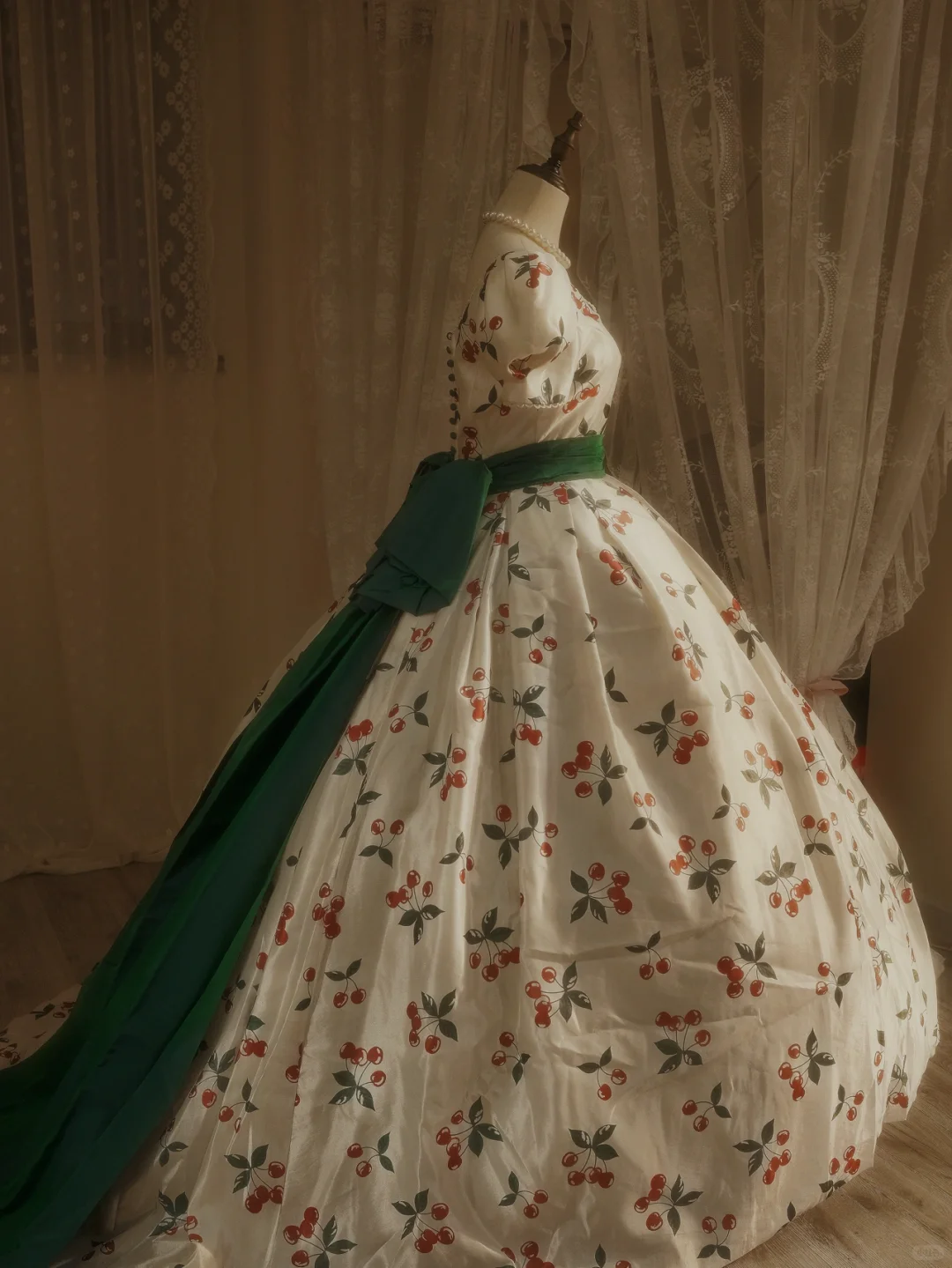 Cute Cherry Print Puff-Sleeve Green Back Bow Train Sweet 15 Quinceanera Ball Gown TP5509