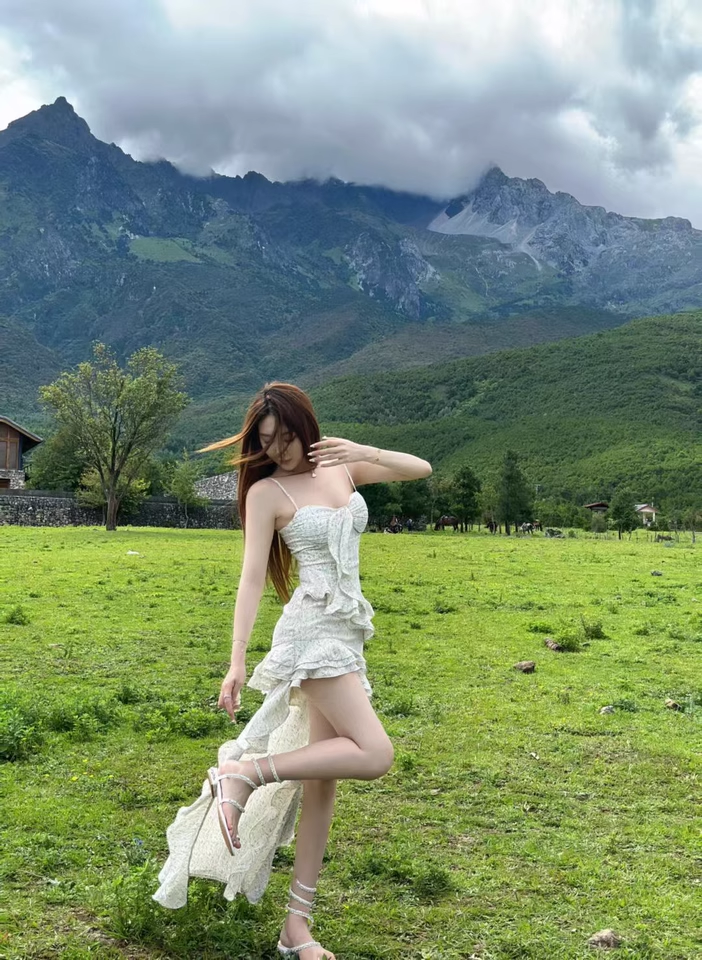 Fashion Irregular Ruffled Dress Hem Design A-line Sleeveless Spaghetti Strap Dress TP3259