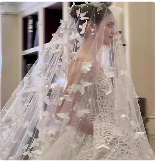 Vintage Elegant White Butterfly Pearl Design Style Long Wedding Veil TP3163