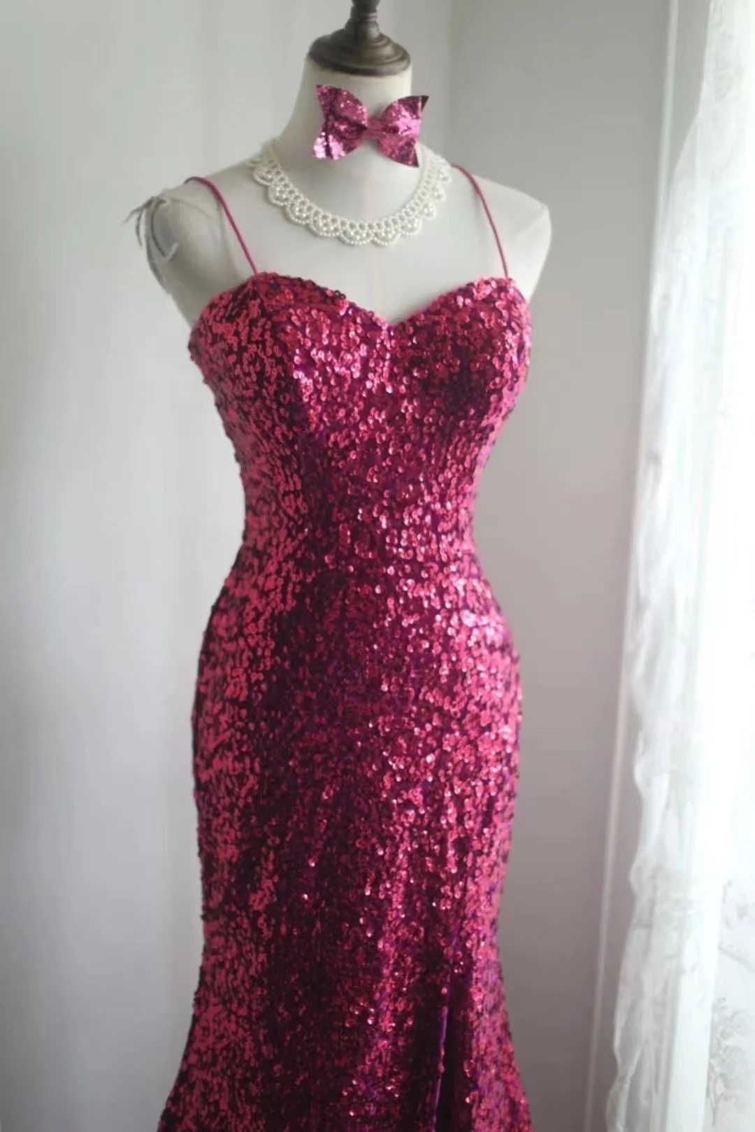Elegant Hot Pink Sweetheart Sequined Evening Gown Mermaid Spaghetti Strap Prom Dress TP5222