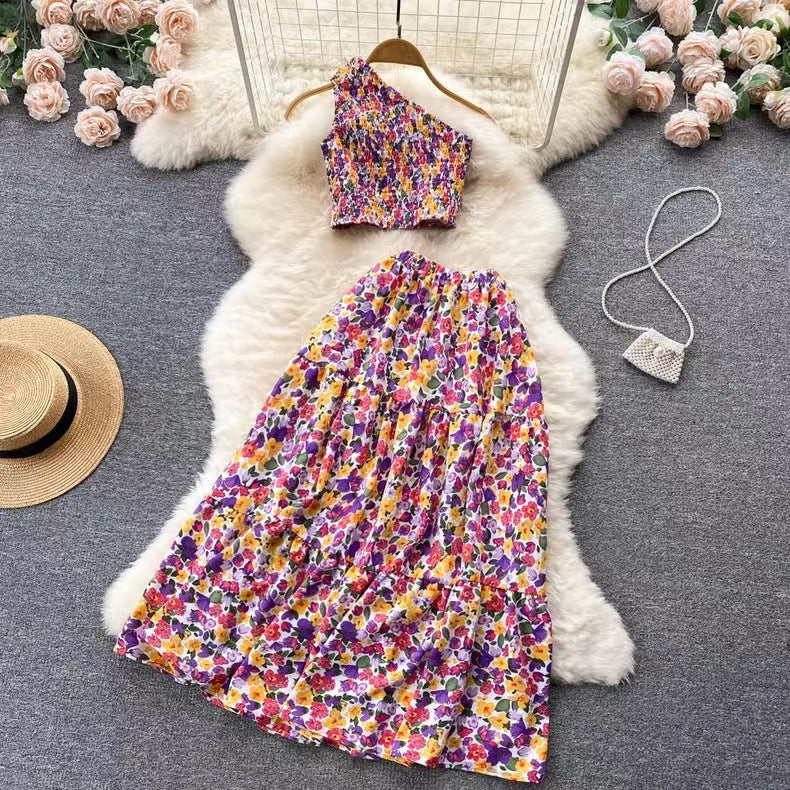 New Seaside Holiday Fashion Short Sleeveless Top High Waist Floral Skirt Two-piece Set TP2858