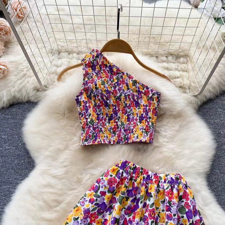 New Seaside Holiday Fashion Short Sleeveless Top High Waist Floral Skirt Two-piece Set TP2858