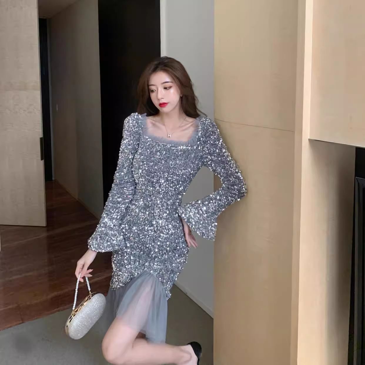 Vintage Elegant Sequins Design A-Line Square Neckline Mermaid Long-sleeved Dress TP3137