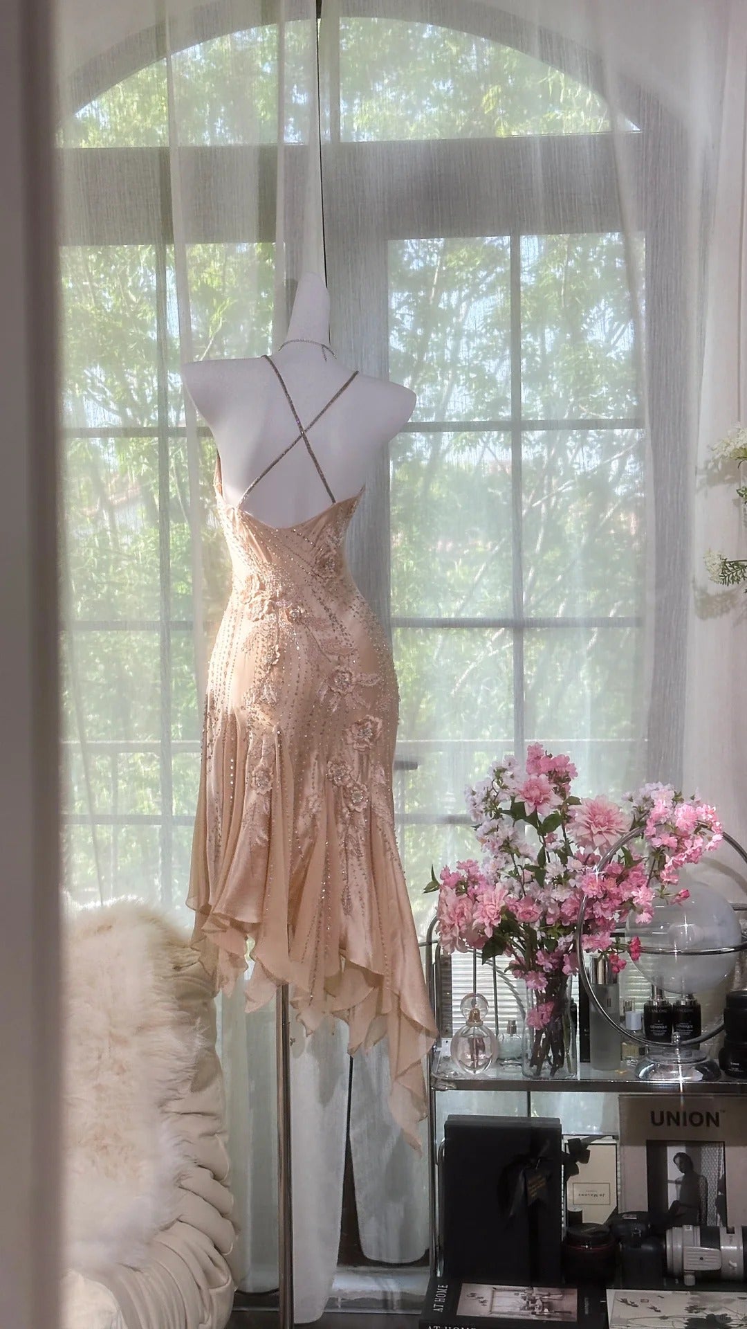 Fashion Sequin Beading Spaghetti Strap A-line Satin Party Dresses Homecoming Dresses TP3779