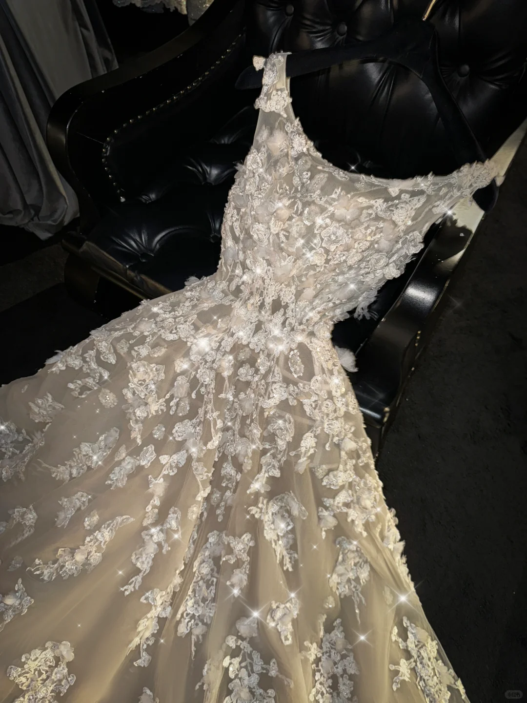 Elegant Champagne Tulle 3D Lace Embroidery Sparkle Train Wedding Dress TP5387