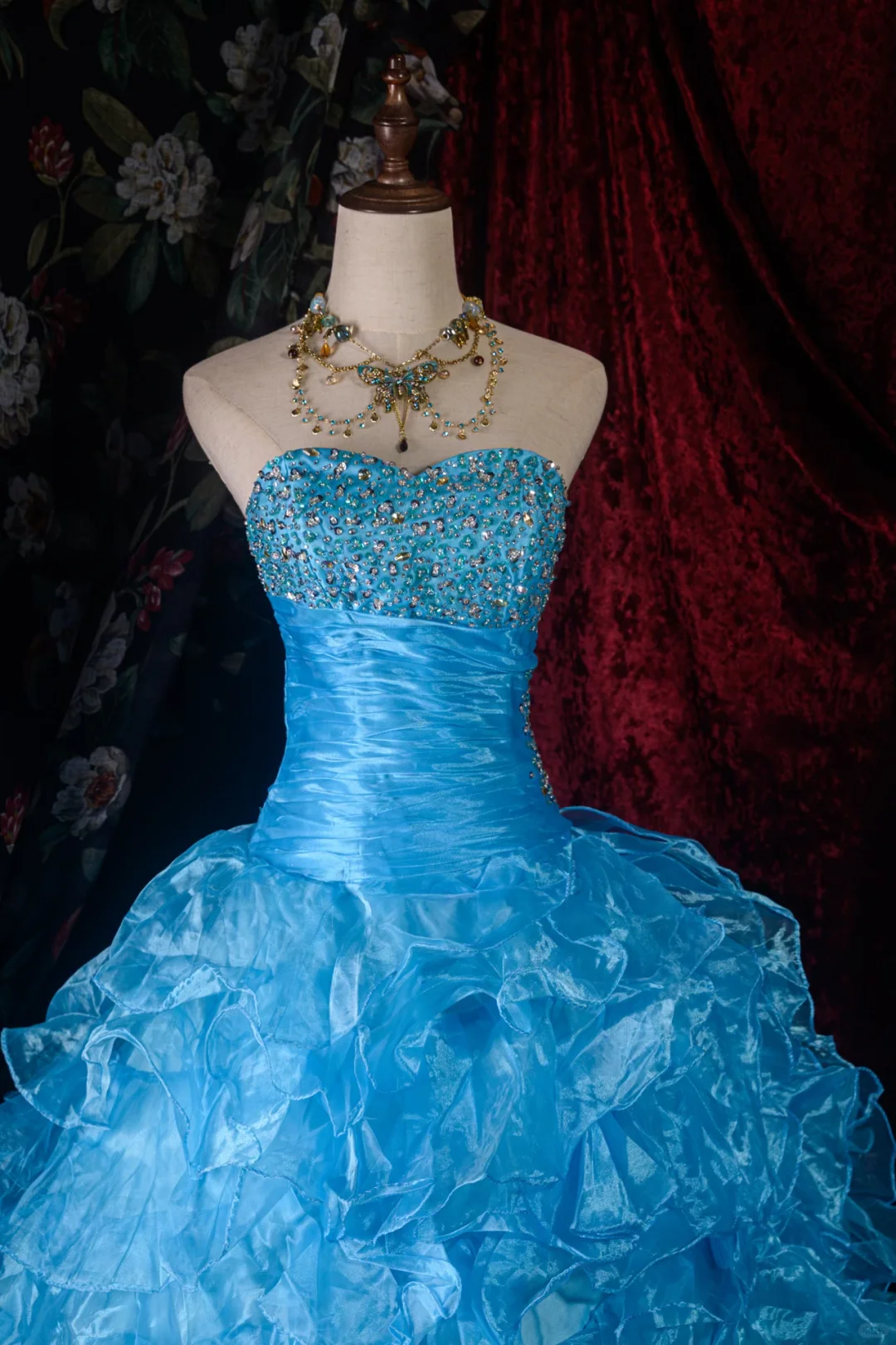 Vintage-Inspired Beaded Strapless Ruffled A-Line Ball Gown Tiered Quinceañera Formal Dress TP5112