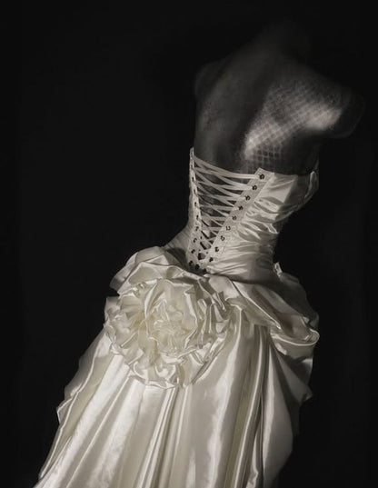 Glamorous Ivory Ruffled Satin Sheath Wedding Dress Bridal Gown TP5259