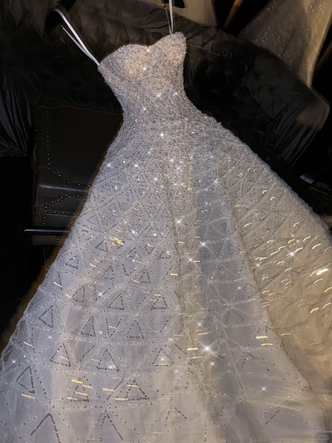 Elegant Sequin Sparkle A-Line Sweetheart Geometric Embroidery Spaghetti Strap Wedding Dress TP5397