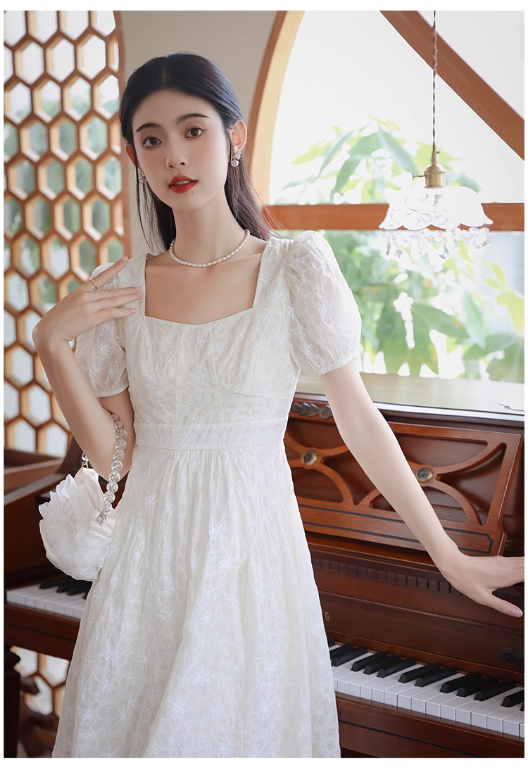 New Simple Fashion Short Puffy Sleeves Floral Design A-Line Dress TP3041