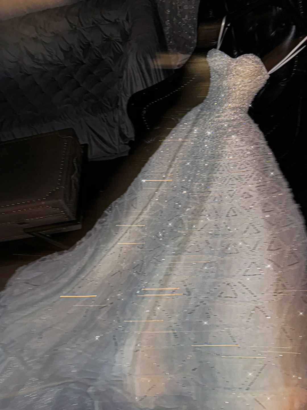 Elegant Sequin Sparkle A-Line Sweetheart Geometric Embroidery Spaghetti Strap Wedding Dress TP5397