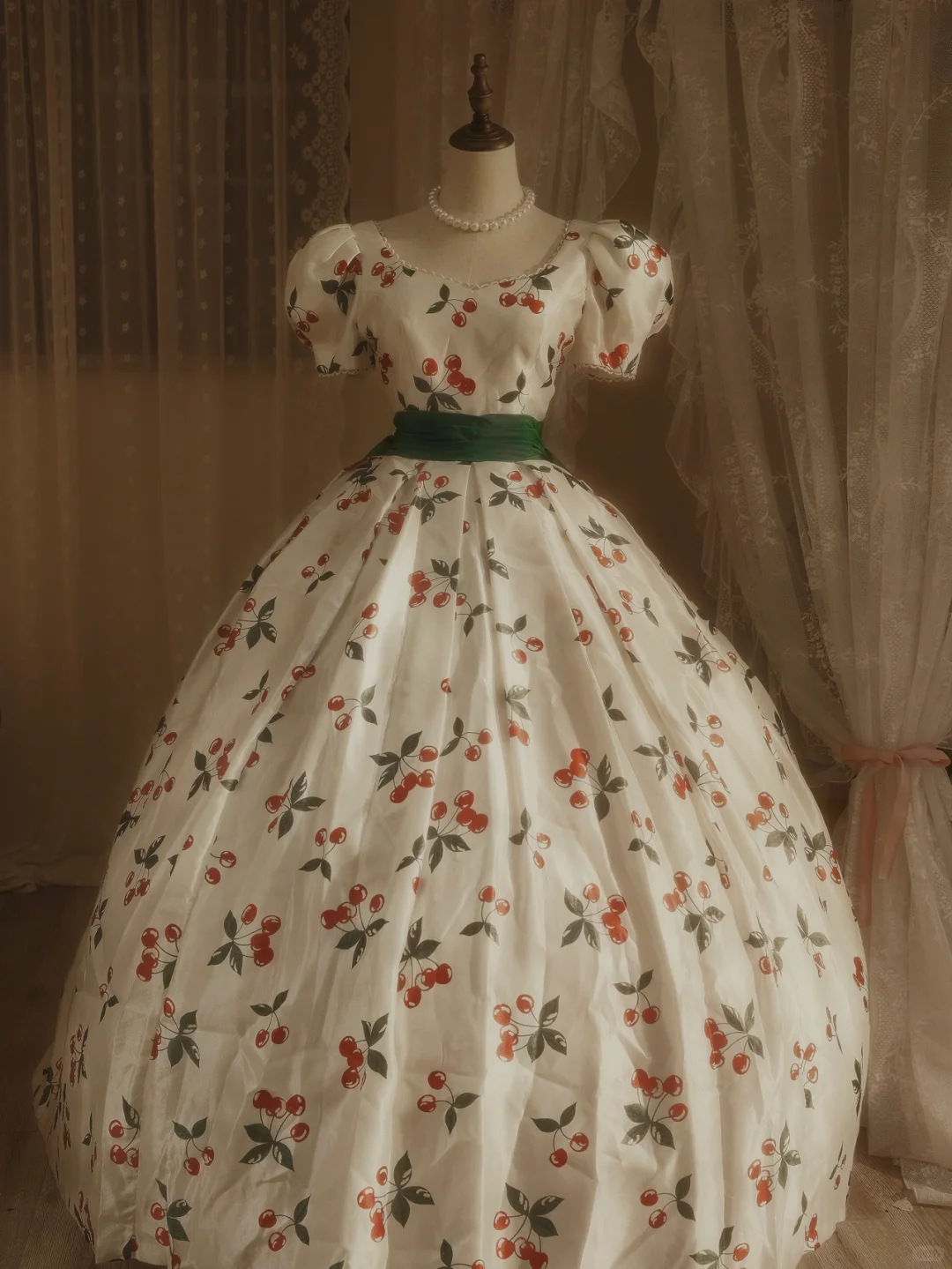 Cute Cherry Print Puff-Sleeve Green Back Bow Train Sweet 15 Quinceanera Ball Gown TP5509