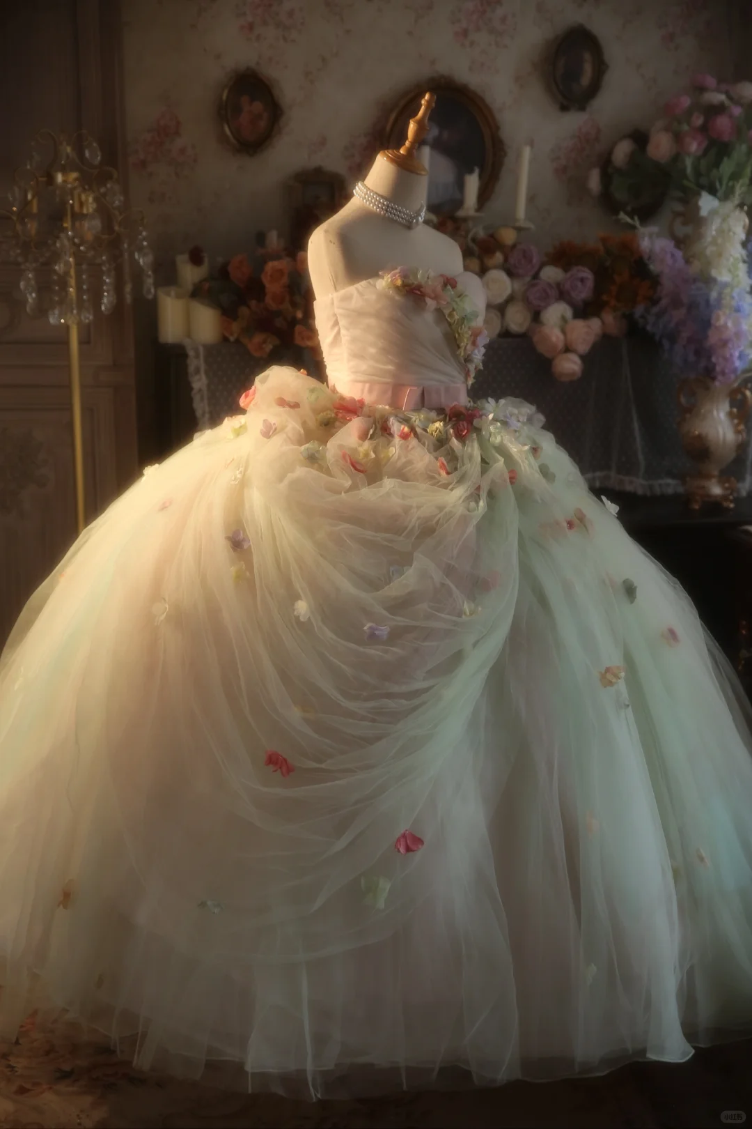 Vintage StraplessTulle Formal 3D Flower Sweet 15 Quinceanera Ball Gown TP5526