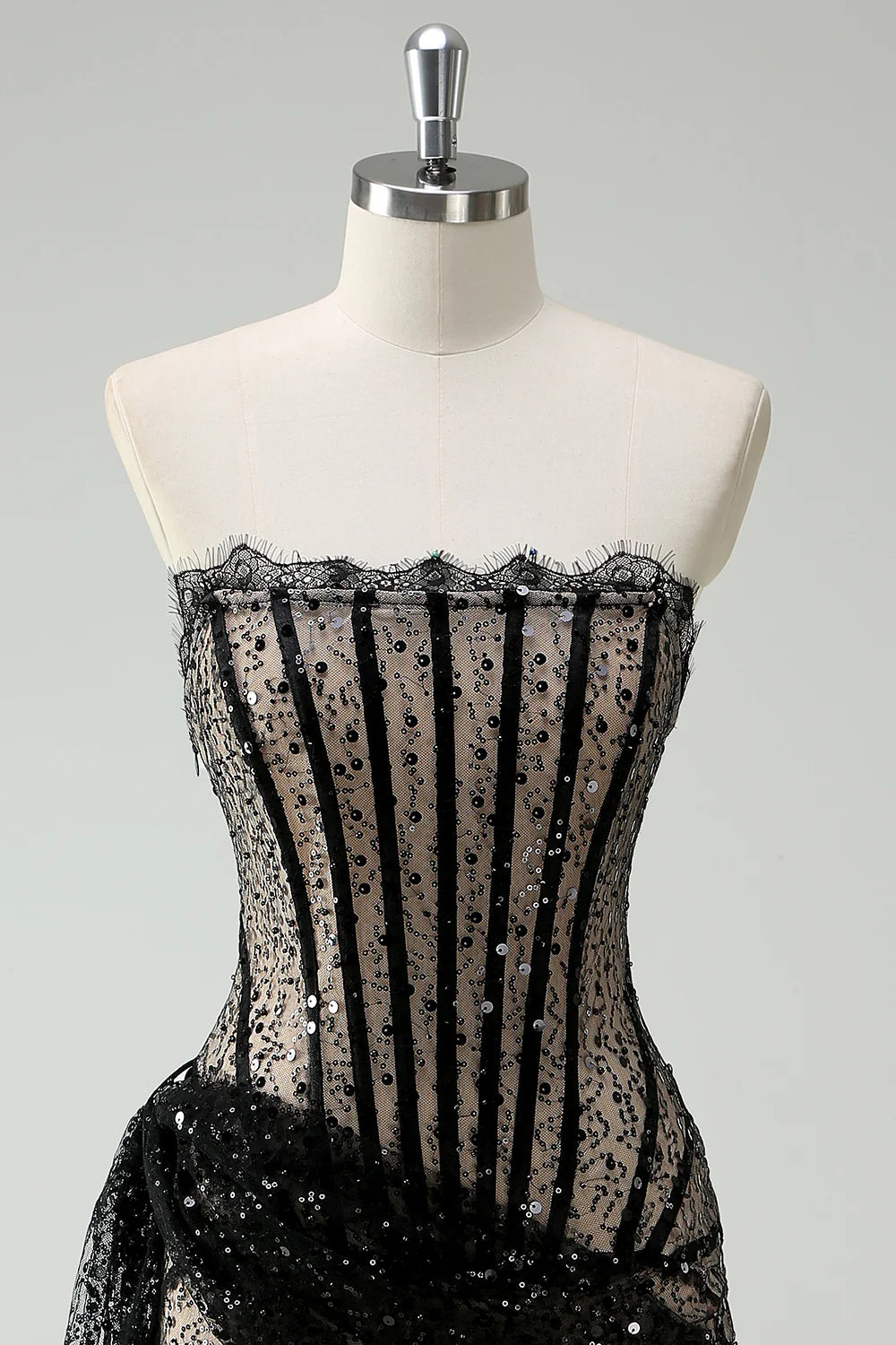 Stylish  Sequined Black Lace Corset Design A-line Strapless Homecoming Dress TP3654