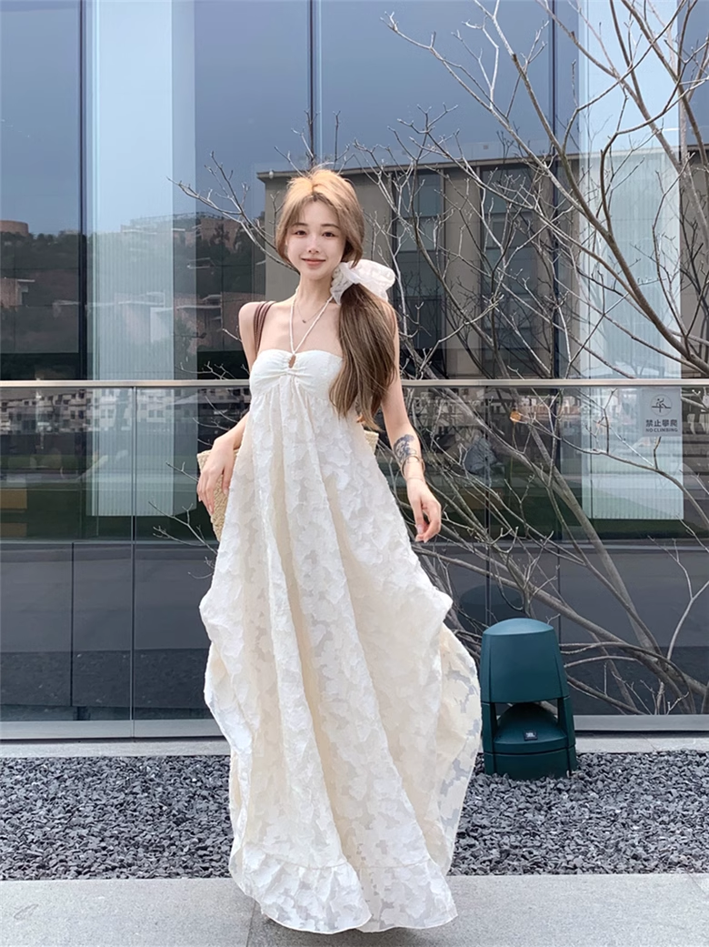 New Fashion Beige Design Beach Holiday A-line Halter Dress TP3310