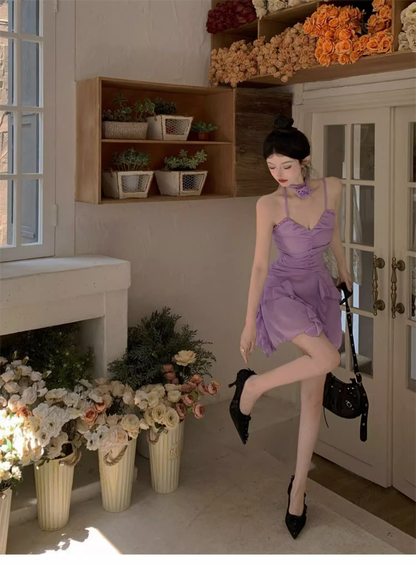 Sweet V-neck Irregular Ruffled Hem Design A-line Spaghetti Strap Dress TP3574
