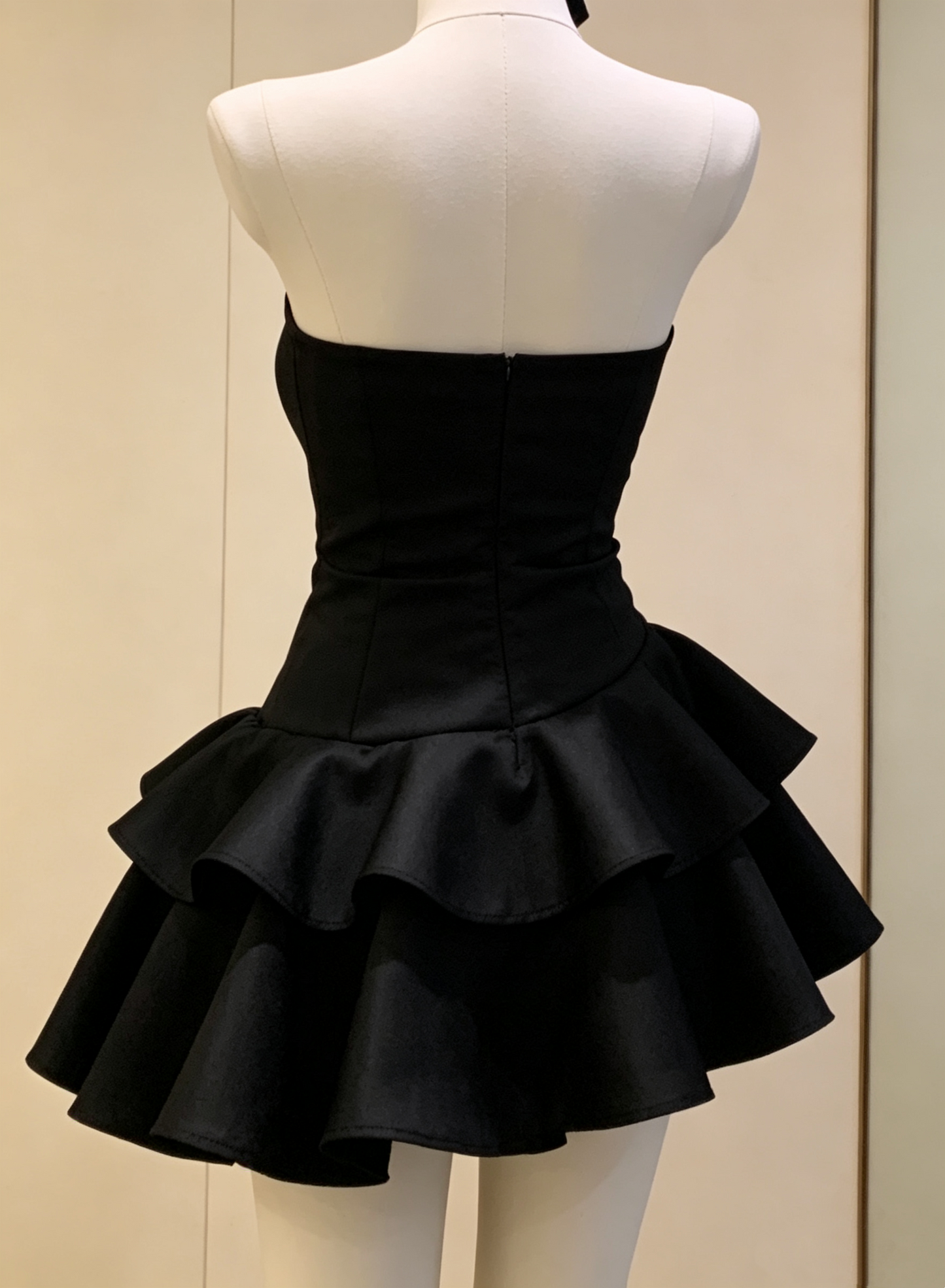 Vintage Black Strapless Beaded Tiered Ruffle Asymmetrical A-Line Homecoming Dress TP5948