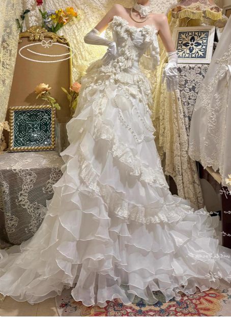 Vintage-Inspired Strapless A-Line Ruffled Wedding Dress Romantic Lace Bridal Gown TP5079