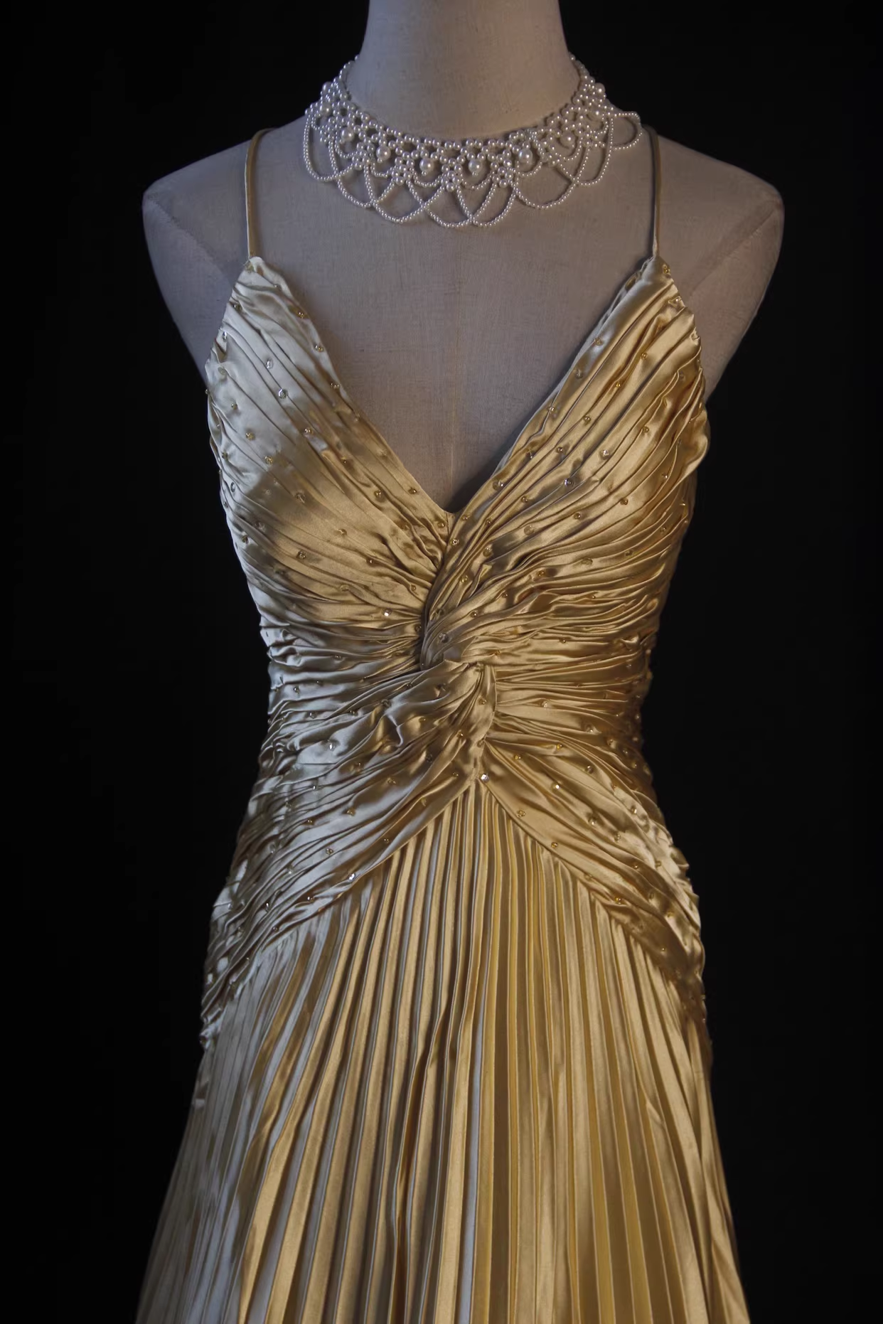 Glamorous Gold Satin Spaghetti Strap Pleated Evening Gown with Train TP5677