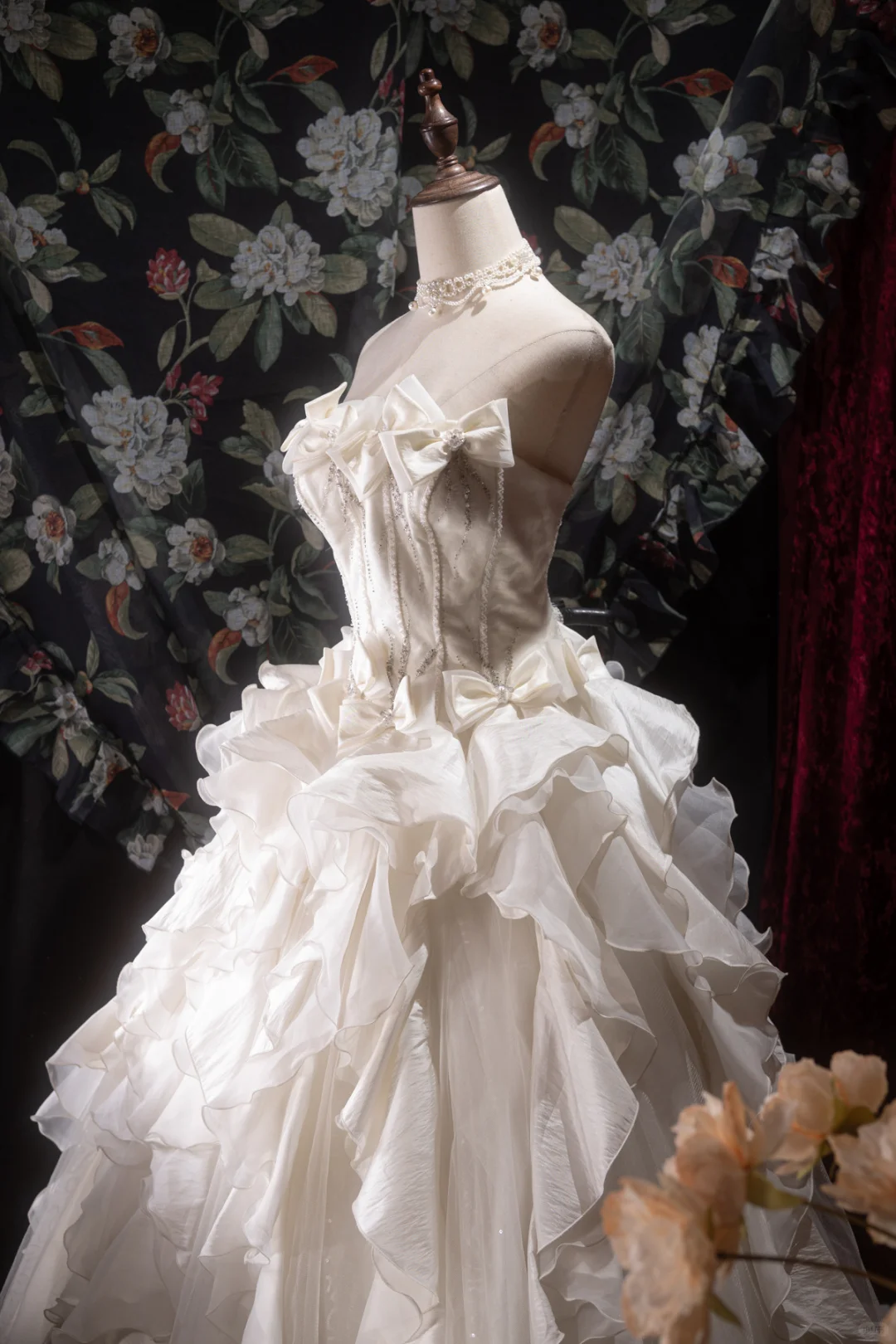 Vintage Strapless Ivory Ruffled Wedding Dress Satin Tulle Bridal Gown TP5790