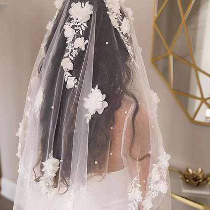 Vintage White Floral Embroidered Bridal Veil 3D Flower Beaded Cathedral-Length Wedding Veil TP5622