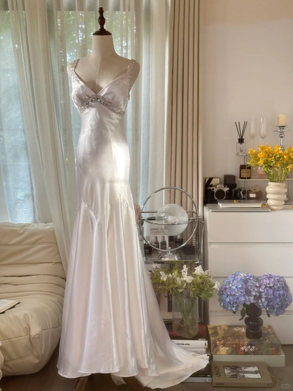 Retro White V-neck Spaghetti Strap Design Elegant Satin Evening Dress Prom Dress TP3991