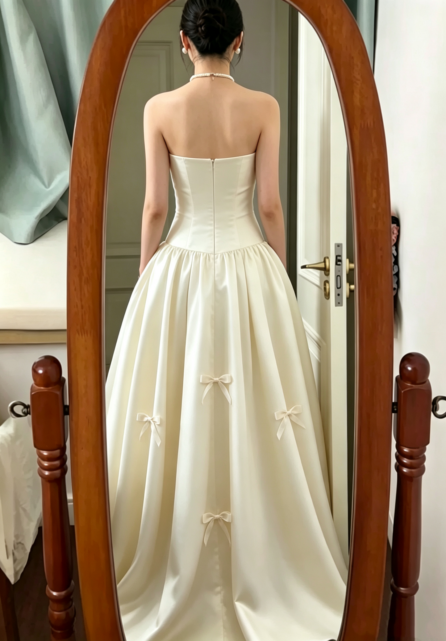 Vintage Ivory Satin Strapless A‑Line Bows Evening Dress TP6084