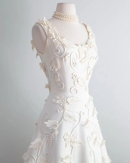 Vintage White 3D Grapes Applique Design A-Line Short Homecoming Dress Party Dress TP4194
