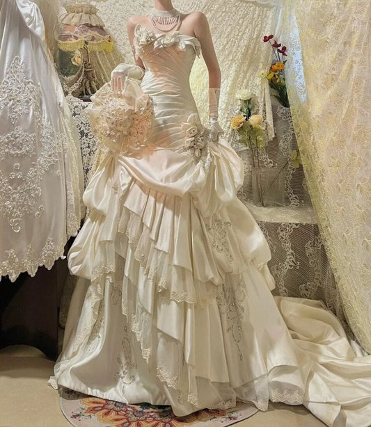 Glamorous Ivory Ruffled Layers Satin Wedding Dress A-Line Lace Hem Bridal Gown TP5258