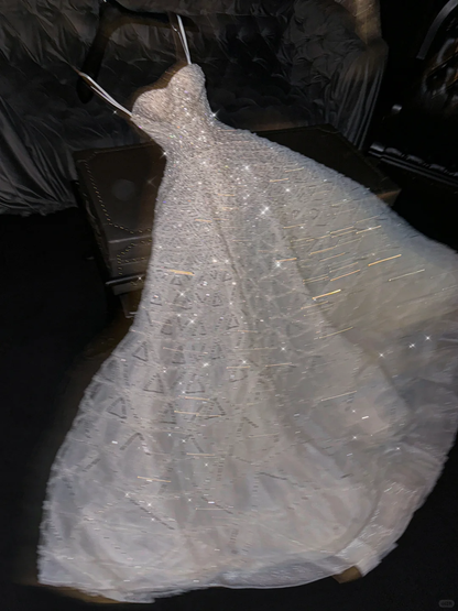 Elegant Sequin Sparkle A-Line Sweetheart Geometric Embroidery Spaghetti Strap Wedding Dress TP5397