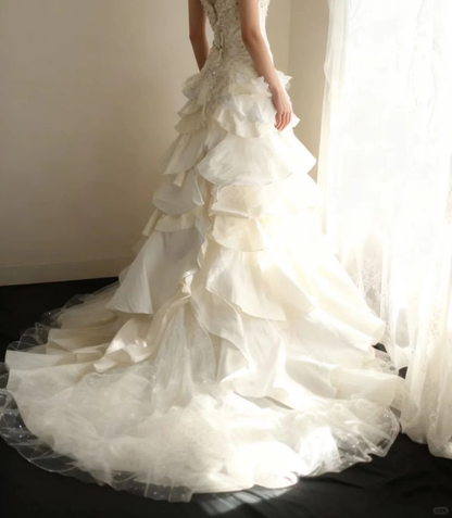Glamorous Ivory Mermaid Halter-Neck Bridal Gown Feather Sparkle Train Wedding Dress TP5645