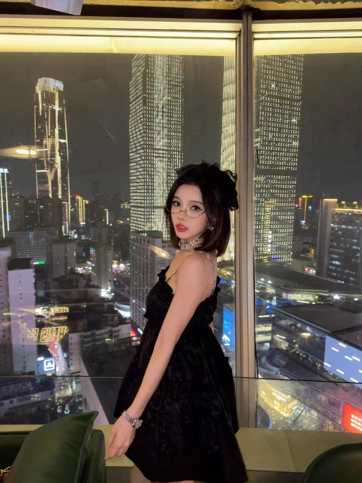 Simple Crystal Diamond Strappy Design A-line Sleeveless Spaghetti Strap Dress TP3288