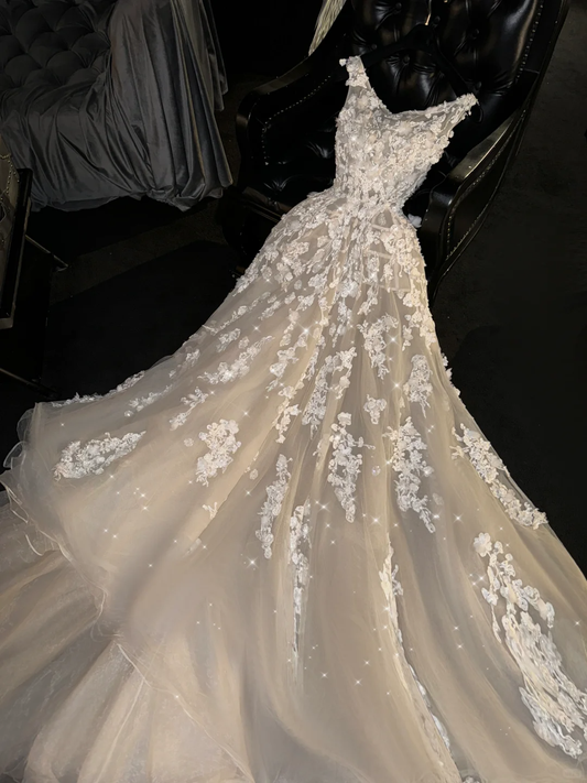 Elegant Champagne Tulle 3D Lace Embroidery Sparkle Train Wedding Dress TP5387