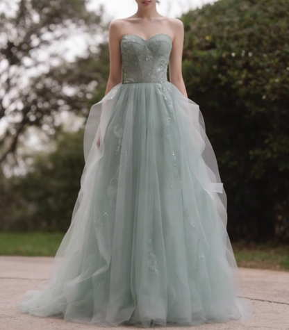 Romantic Sage Green Sweetheart Tulle Beaded Lace Sweet 15 Quinceanera Ball Gown TP5665