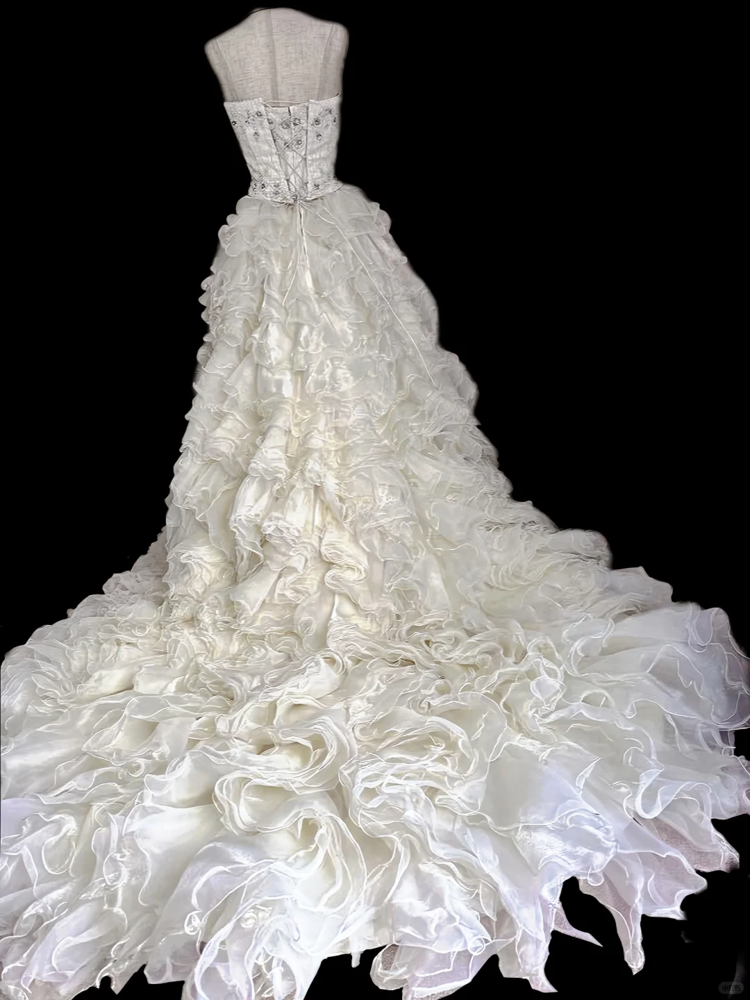 Vintage Ivory Strapless Ruffled Tulle Beaded A-Line Wedding Dress TP5492