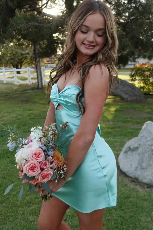 Chic Strapless Sweetheart Backless Sheath Sleeveless Short Party Dress Homecoming Dress TP4300