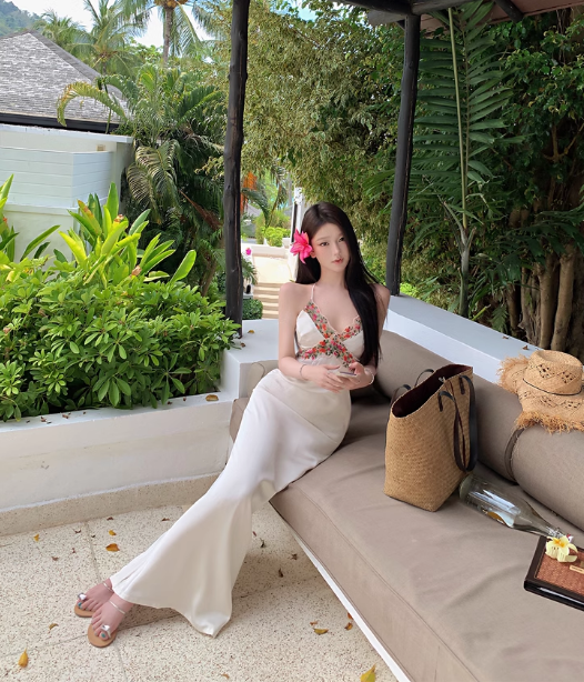 New Fashion Design V-neck Slim Spaghetti Strap Dress TP2995