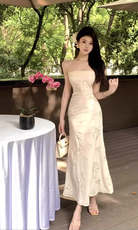 New Elegant Embroidery Design Spaghetti Strap Dress TP3003